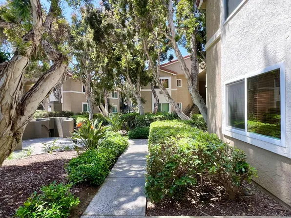 7525 Charmant Dr, San Diego, CA