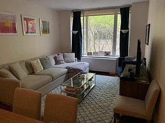 Rented by LKW International Real Estate LLC