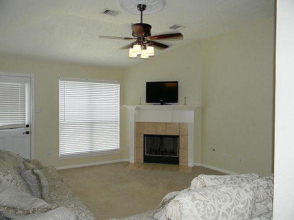 5th image of 3230 Dove Cove Cir