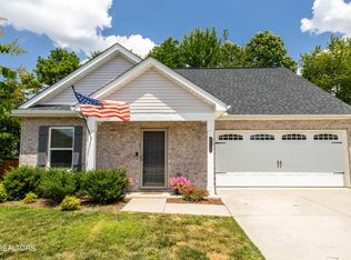 712 Sandpiper St, Maryville, TN 37801