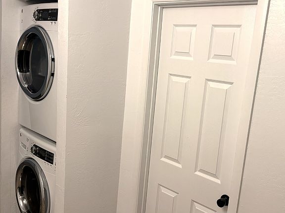 5th image of 1015 S 1st Ave Unit Adu