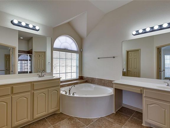 5th image of 882 Witherby Ln