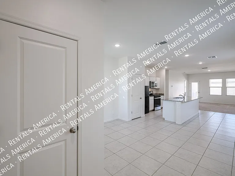 5720 W Sunrise Dr — Photo 5