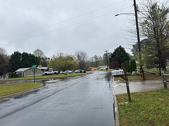 5th image of 3170 Kipling Dr