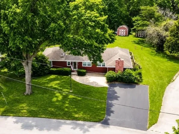 1728 S Berry Rd, Independence, MO 64057
