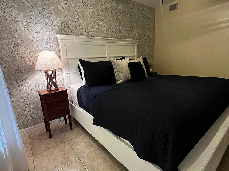 9175 Celeste Dr #105 — Photo 7