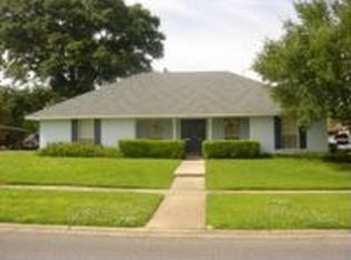 9145 Whitehall Ave, Baton Rouge, LA 70806