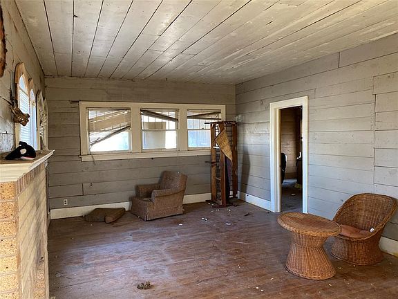 5th image of 1325 N 18th St