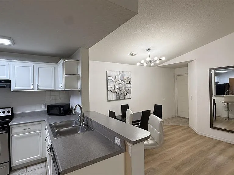 8800 Latrec Ave #9305 — Photo 8