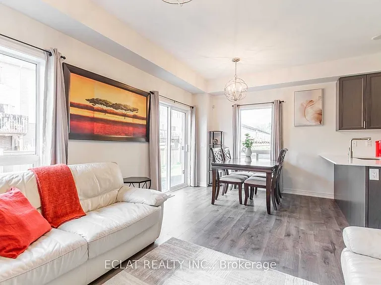 82 Bradbury Rd — Photo 12