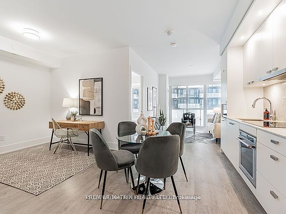2nd image of 480 Front St W #1009