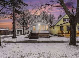 921 Minnie St, Port Huron, MI 48060