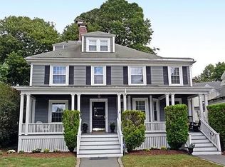 9 Cross St, Wellesley, MA 02482