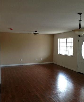 5th image of 4943 Renovo St