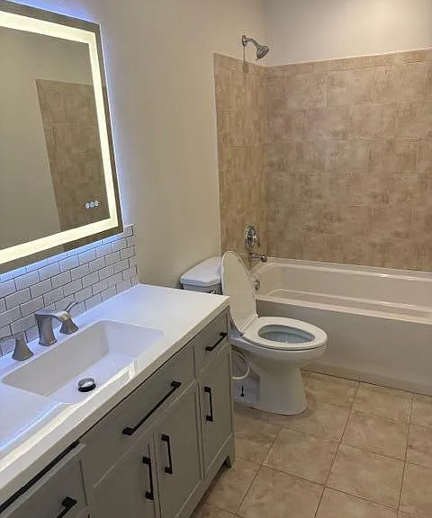 5724 Boynton Cres — Photo 6