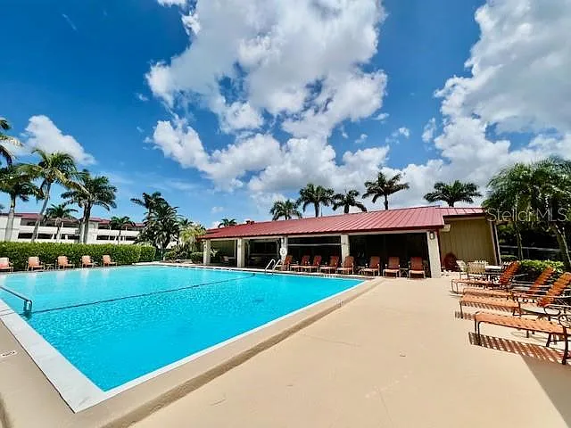 2 bed, 2.0 bath, 1547 sqft, $5,500 — Photo 2