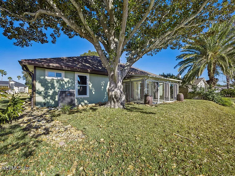 3447 Heron Dr N — Photo 34