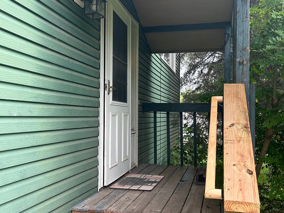 1st image of 1601 85th Ave NE #1601