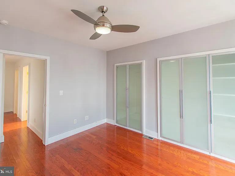 152 Tree St — Photo 14