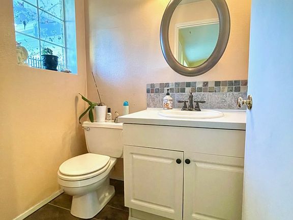 2nd image of 3495 Garland Pl