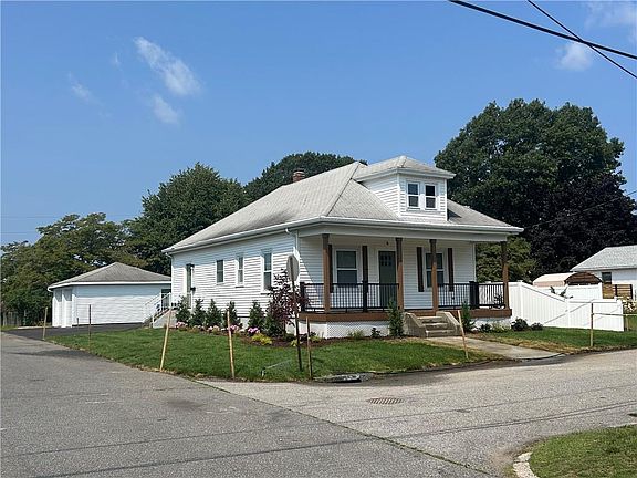 2nd image of 76 Rosella Ave
