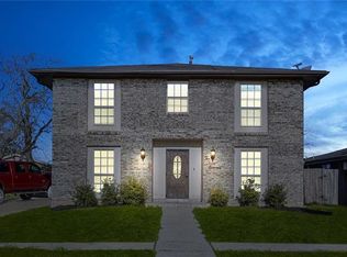 10311 Flossmoor Dr, New Orleans, LA 70127