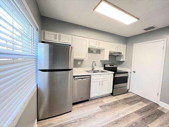 5th image of 5404 101st St #1
