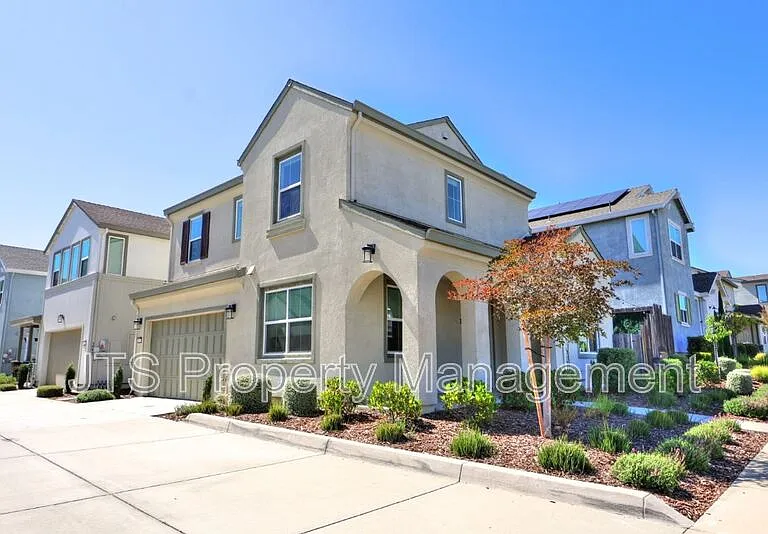 3217 Sunny Gate Ln — Photo 1