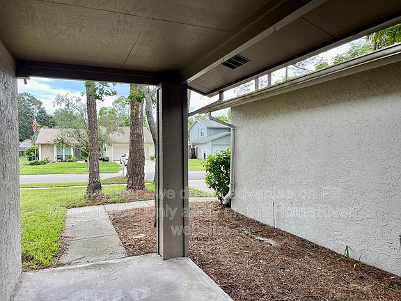 3rd image of 15720 Country Lake Dr