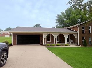 558 Springhill Rd, Danville, KY 40422