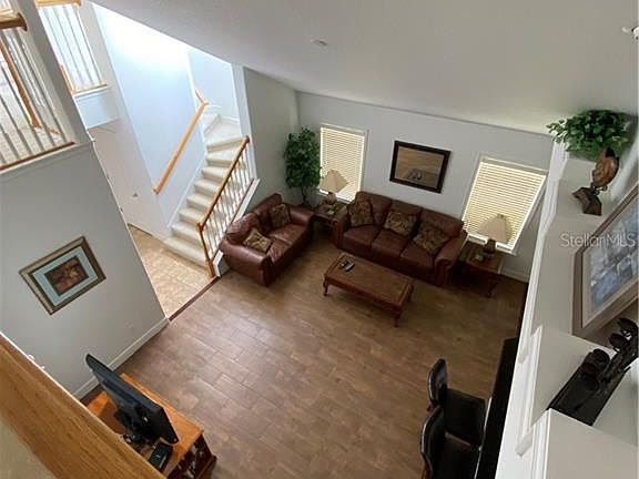 5th image of 2155 Victoria Dr