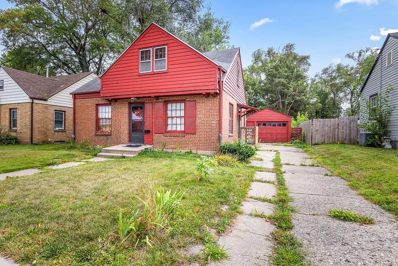 2808 Lawndale Ave photo 1