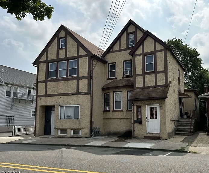 54 Stuyvesant Ave — Photo 9