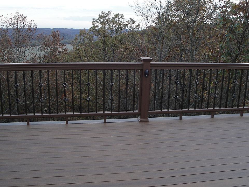 2nd image of 866 Legends View Dr