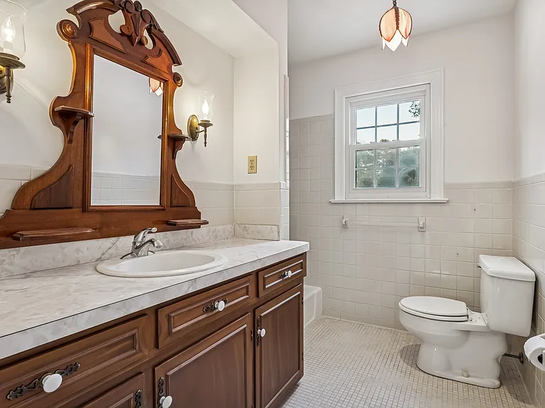 1468 Wakefield Dr — Photo 7