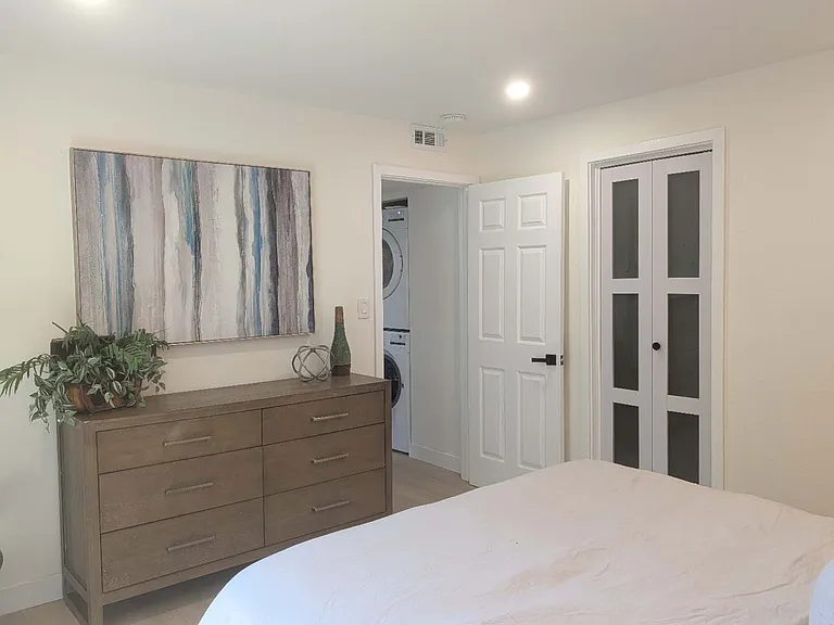 22434 Salem Ave #B — Photo 20