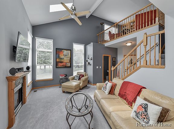 5th image of 166 Aspen Ct