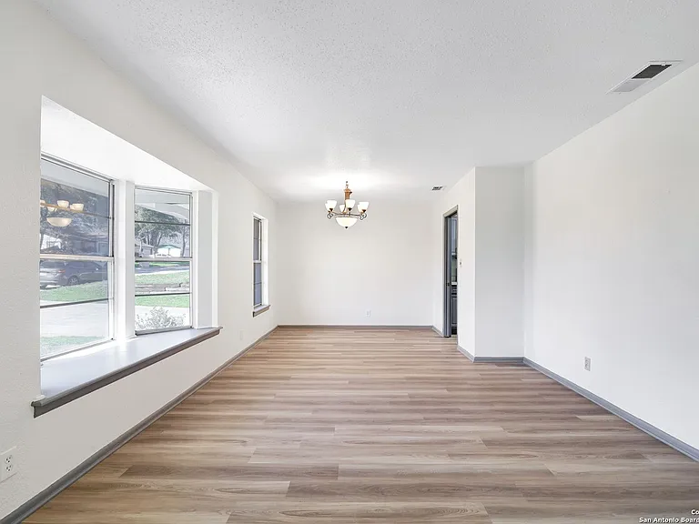 12614 Moss Holw — Photo 3
