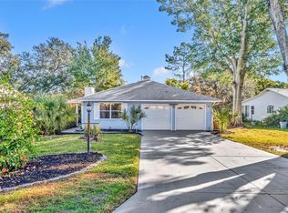 1514 New Abbey Ave, Leesburg, FL 34788