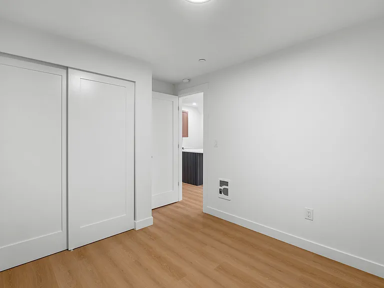 1007 Adams St SE #101 — Photo 8