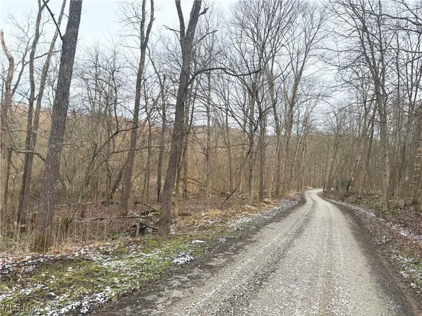 4000 Green Rd, Tippecanoe, OH 44699