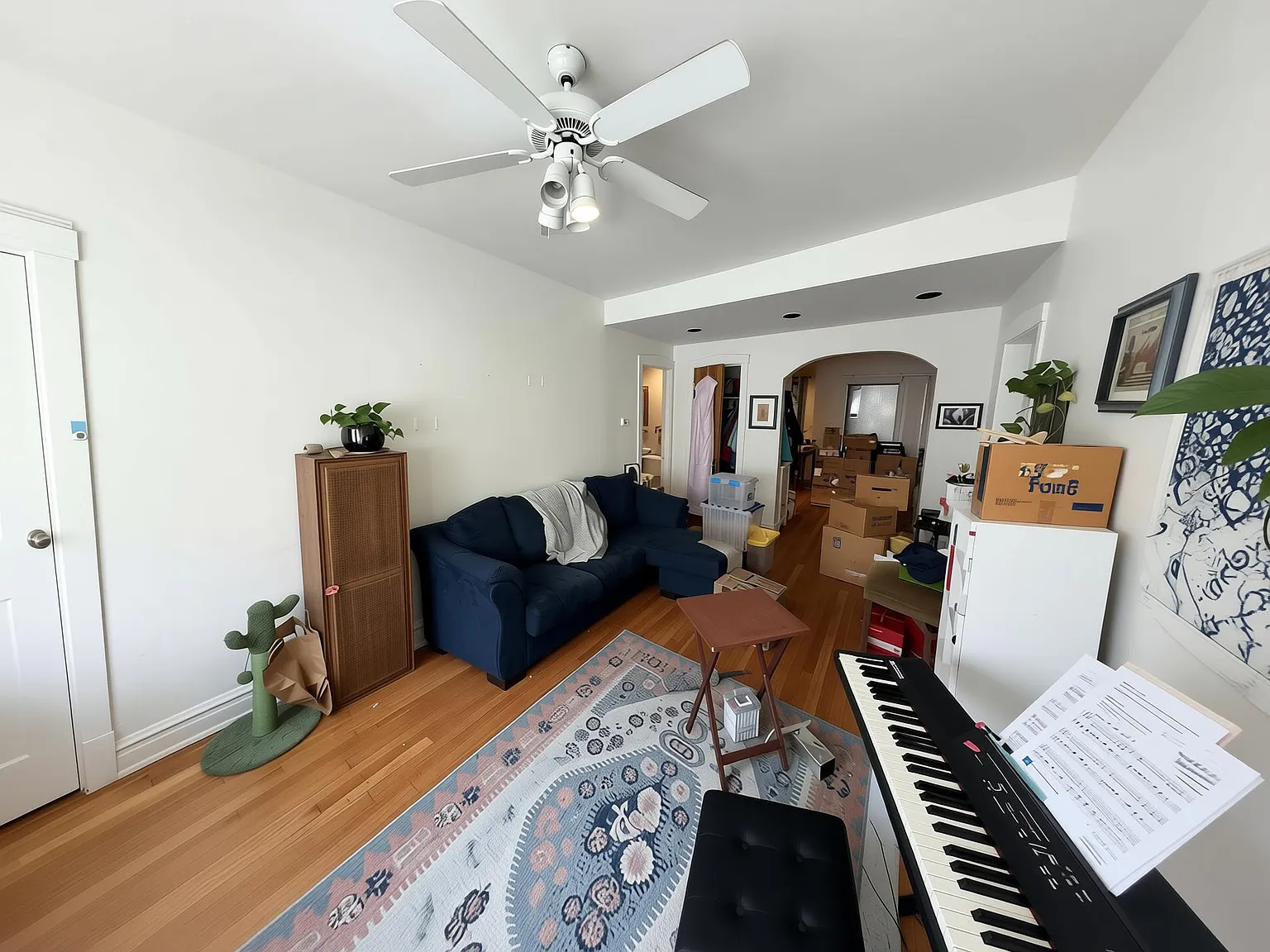 2 bed, 1400 sqft, $2,500 — Photo 2
