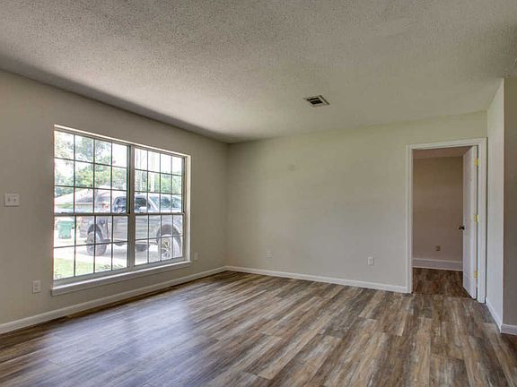 4th image of 506 23rd St
