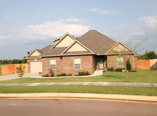 420 Lake Grove Ct, Norman, OK 73069