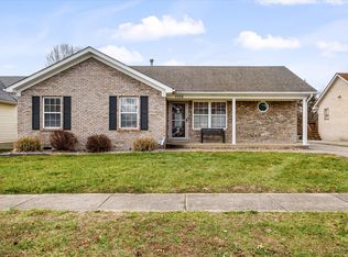 7006 Spring Vista Ct, Louisville, KY 40229