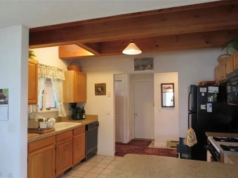 48 Bellevue Ave — Photo 5