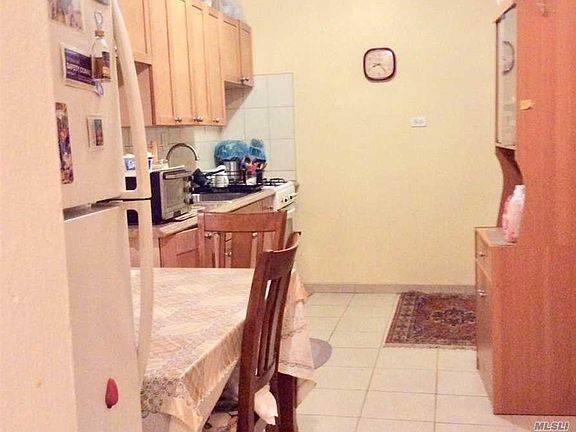 4th image of 31-31 54th St #2G
