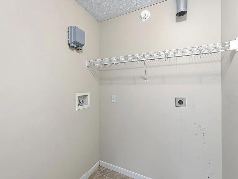 6823 Cloudscape Way — Photo 15