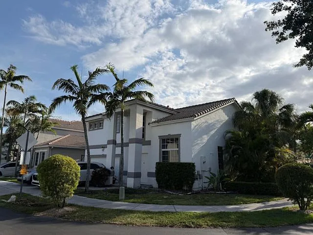 5362 NW 108th Pl — Photo 8