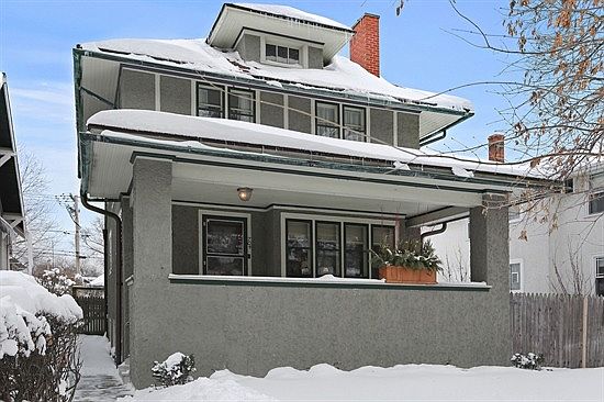 3rd image of 704 S Grove Ave